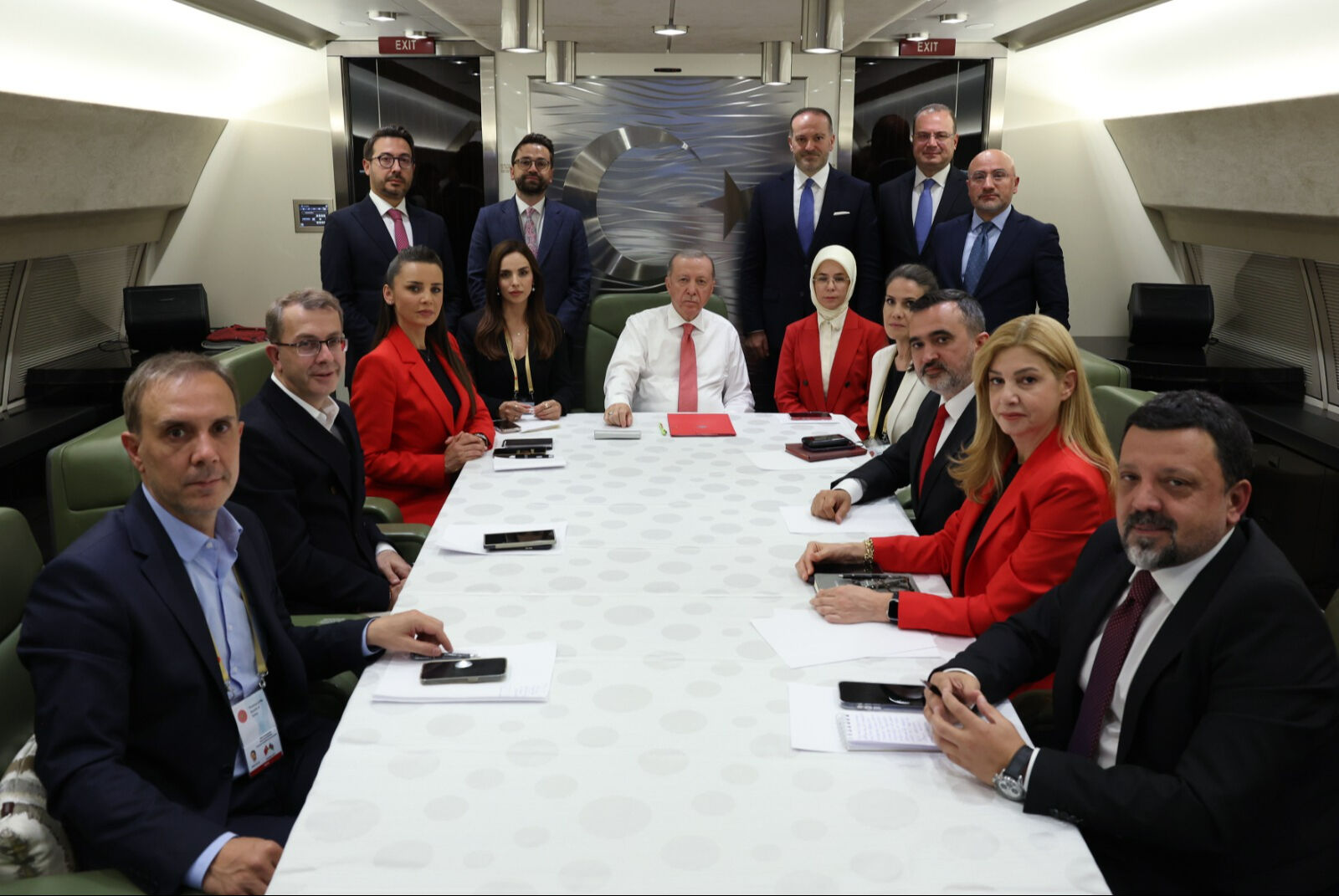Cumhurbaskani Erdogan Turkiyede Birinci Parti Ak Partidir 17517096727938 1