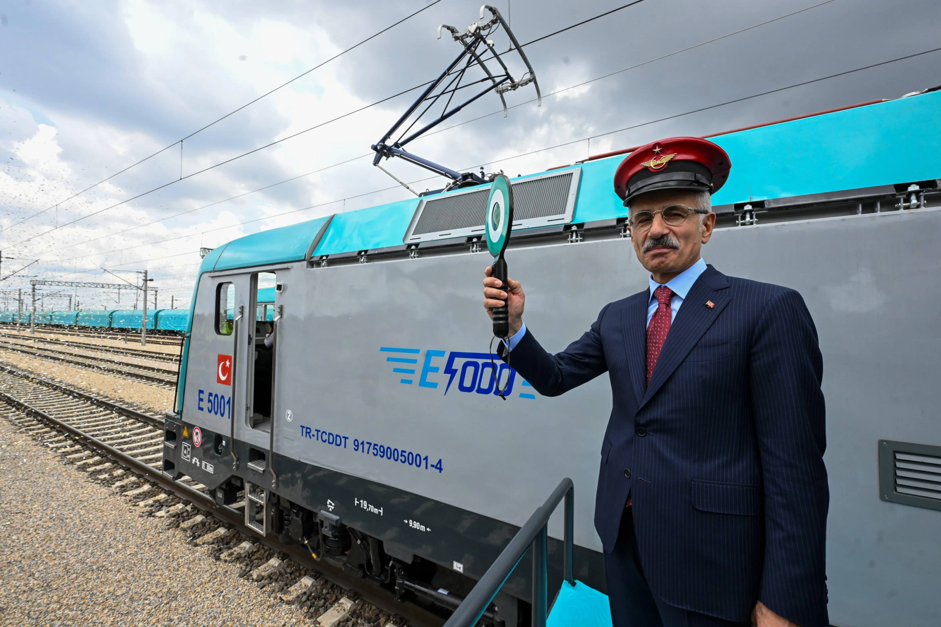 E5000 Serisi Yerli Elektrikli Lokomotif Ilk Seferini Yaptı 2