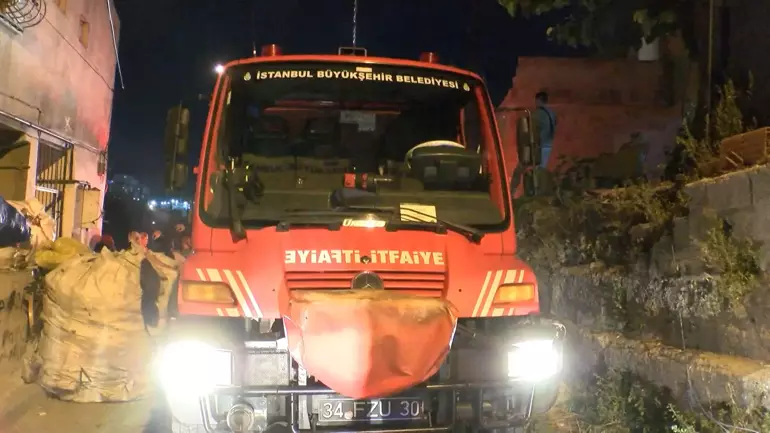 Gaziosmanpaşa’da Gecekondu Yangını 4 Ev Kül Oldu