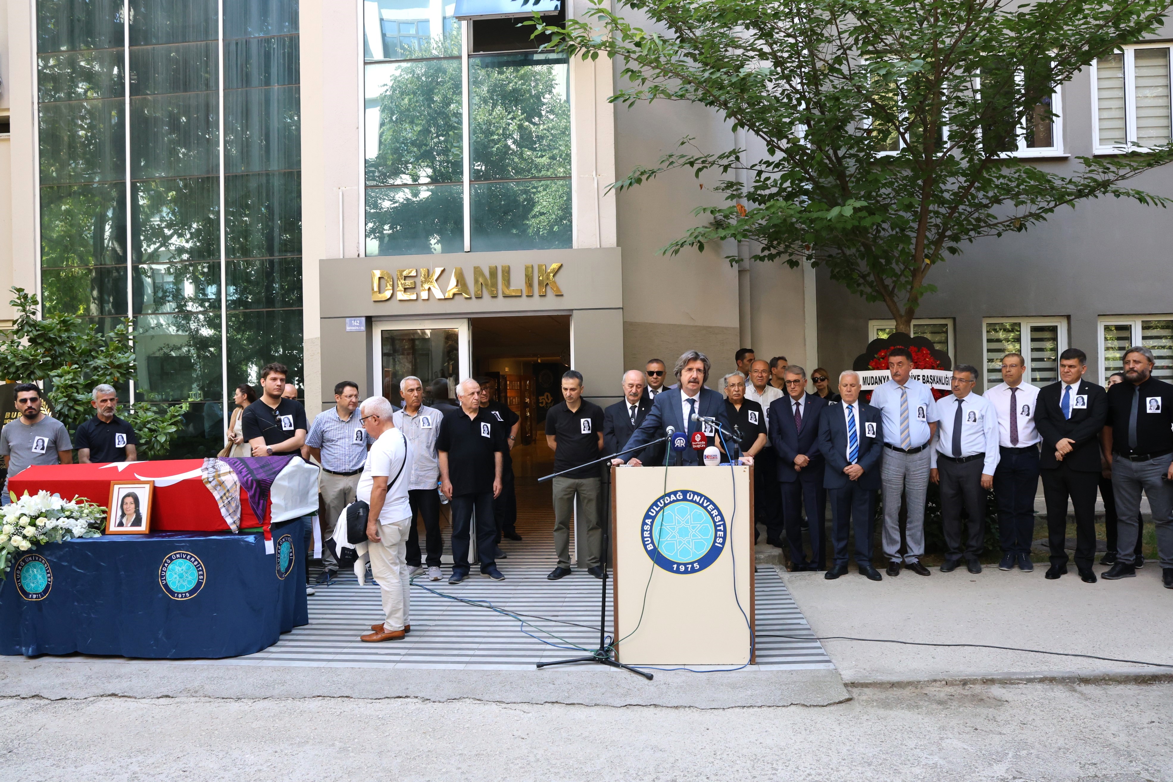 Gw Xxd T G X E A Aglq8