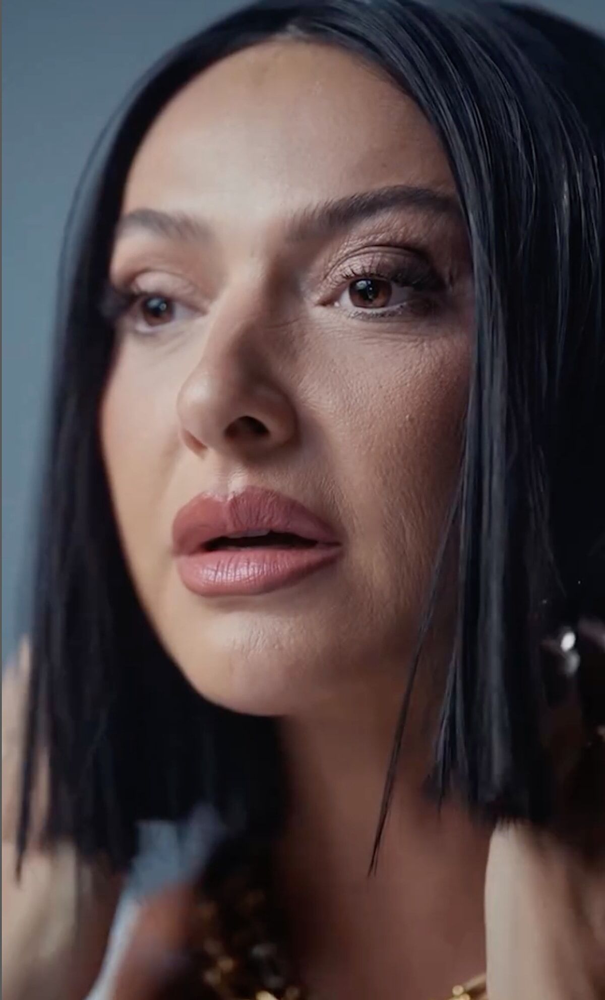 Hadise Kırışıklık