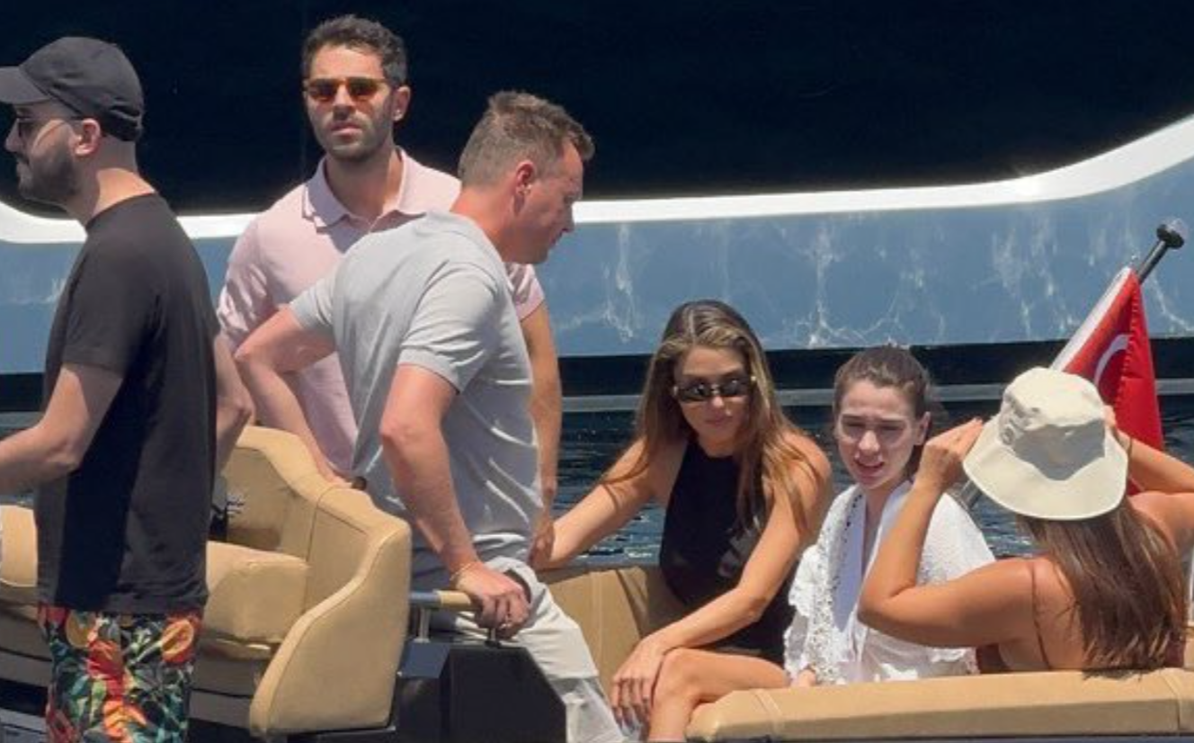 Hande Ercel Ile Hakan Sabanci Tatil Icin Yunan Adalarini Secti-1