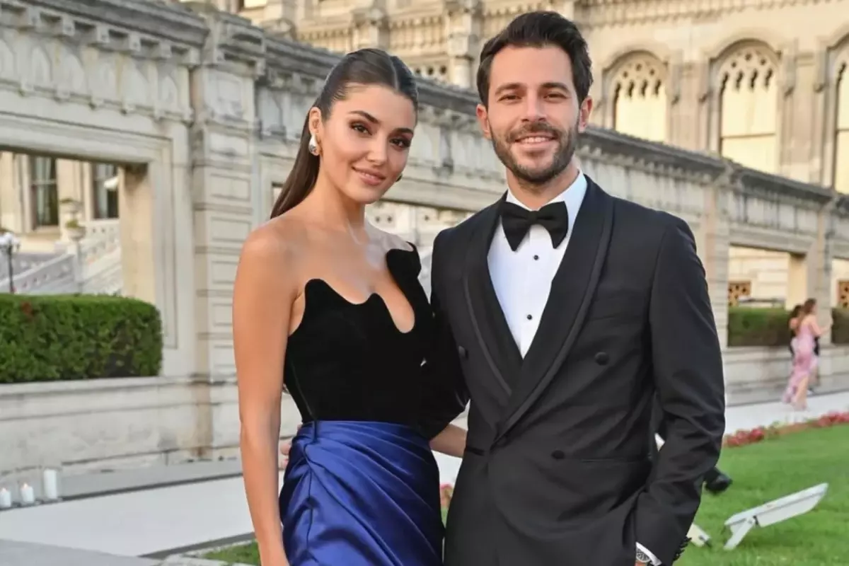 Hande Ercel Ve Hakan Sabanci Italya Da Ask 18881881 8794 Amp