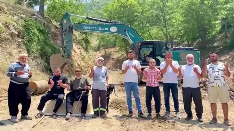 Hatayda Kuyudan Cikan Su Sevinc Yaratti Kurban Kesip Dua Ettiler-2