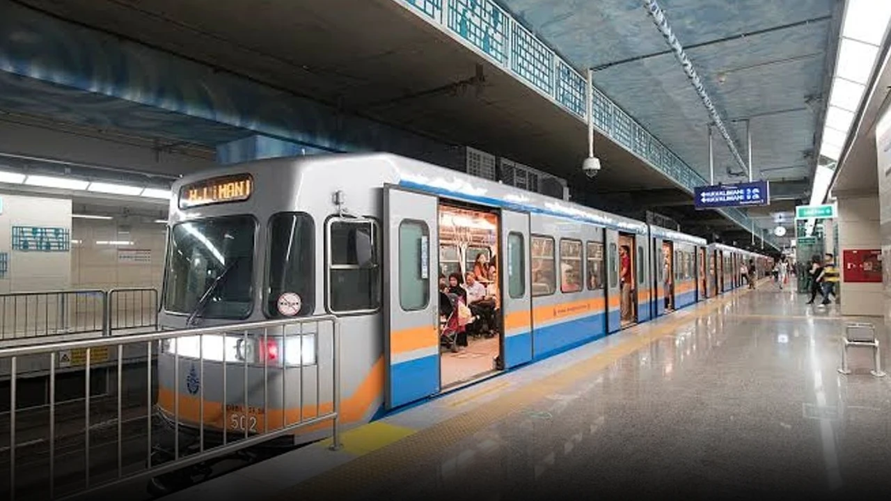 Istanbul Valiligi Karari Duyurdu Metro Seferleri Durduruldu