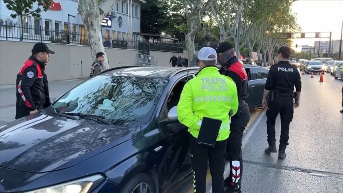 İstanbul’da Dev Asayiş Operasyonu 773 Kişi Gözaltında2