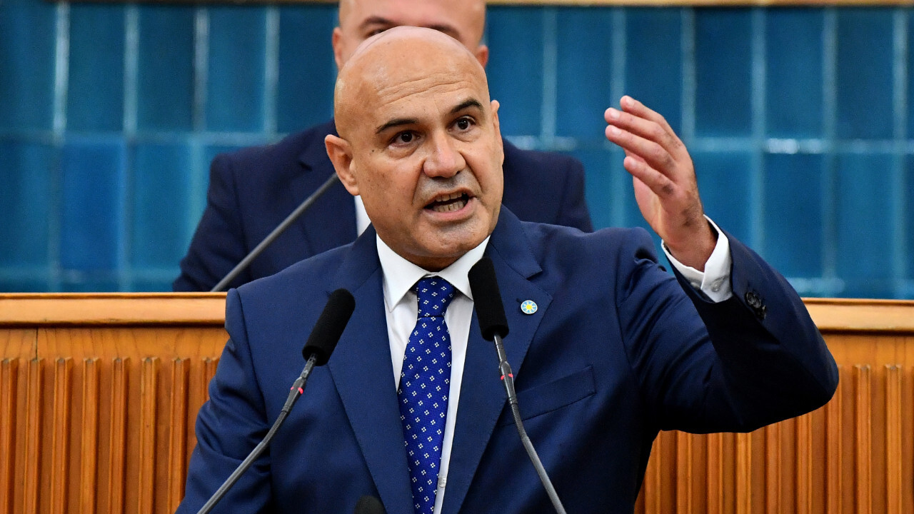 Iyi Partili Turhan Comezden