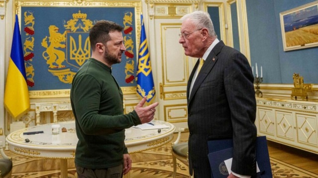 Kievde Kritik Gorusme Zelenskiy Trumpin Temsilcisi Ile Bir Araya Geldi