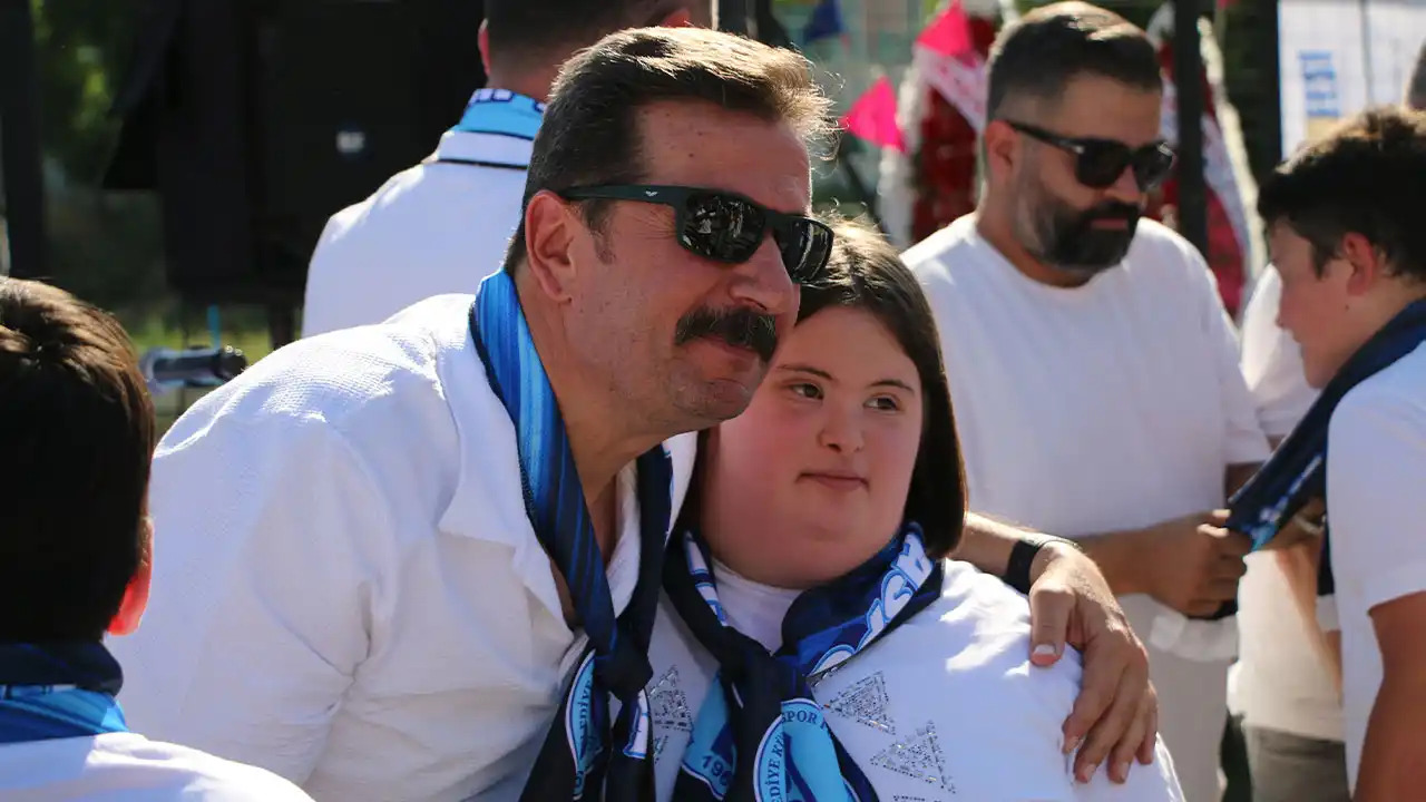 Kutahyada Ozel Cocuklar Festivalde Eglendi3
