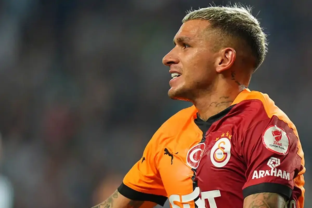 Lucas Torreira Kendisini Galatasaray A Getiren 18870599 1629 Amp