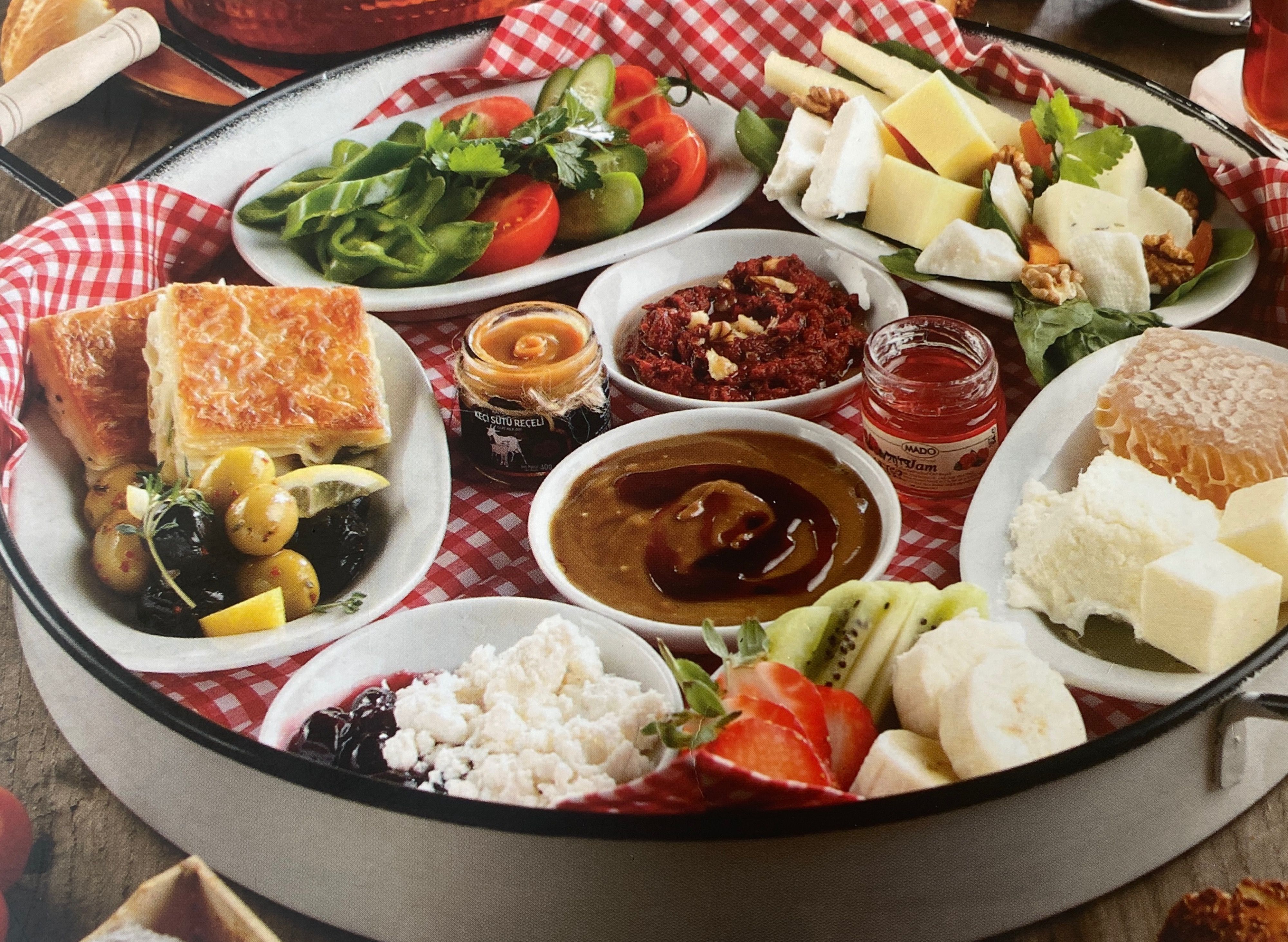 Mado 2 Kişilik Serpme Kahvaltı Fiyatı