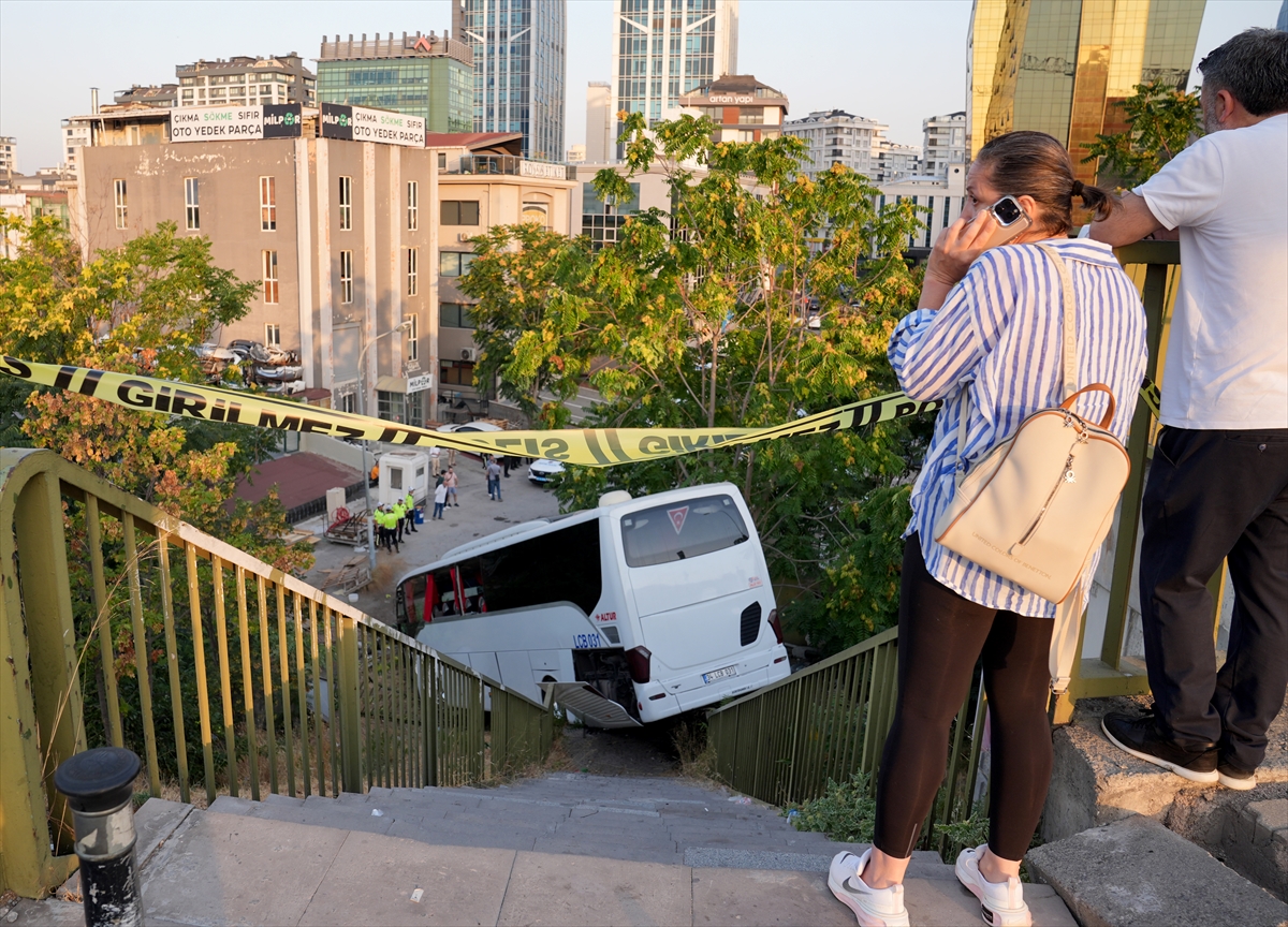 Maltepe’de Feci Kaza! Otobüs Köprüden Uçtu 8 Yaralı