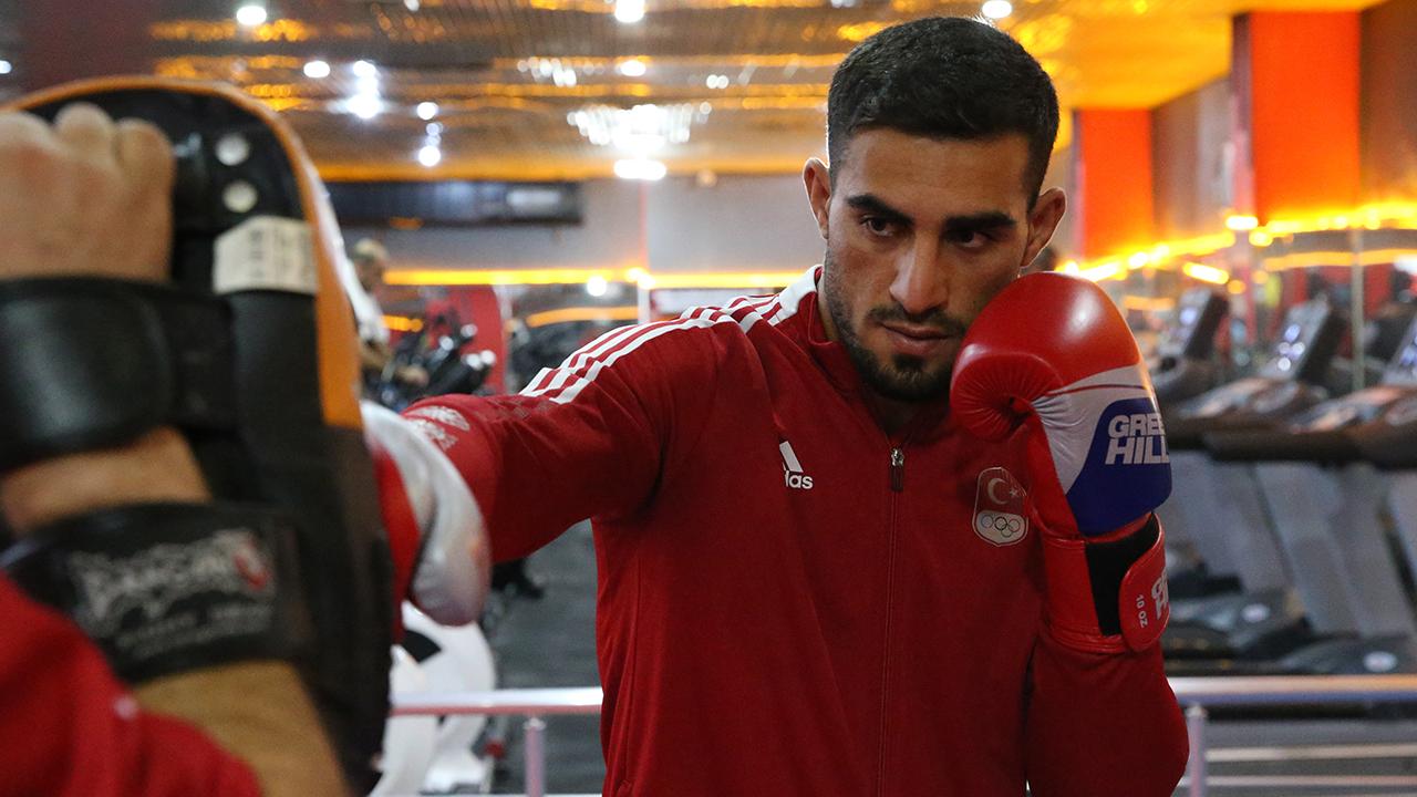 Milli Kick Bokscu Emrah Yasar Aa 2154056