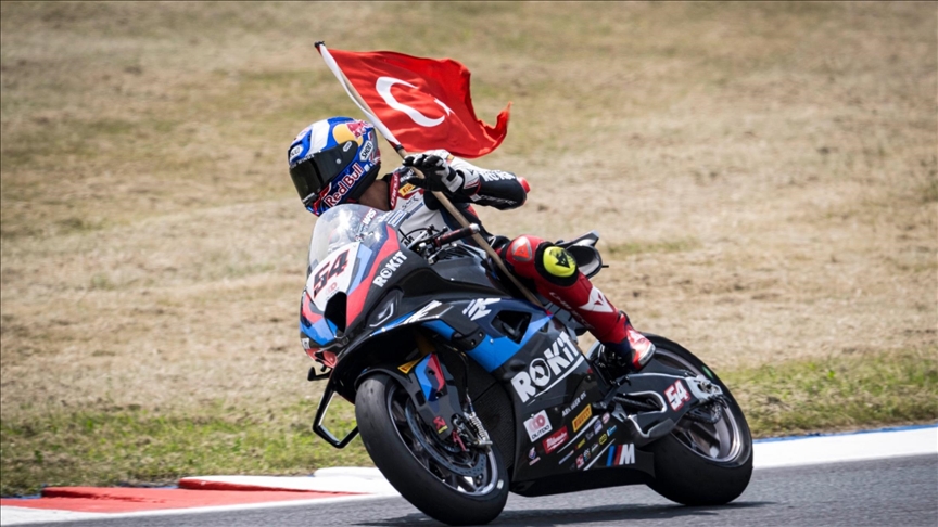 Milli Motosikletçi Toprak Razgatlıoğlu-1