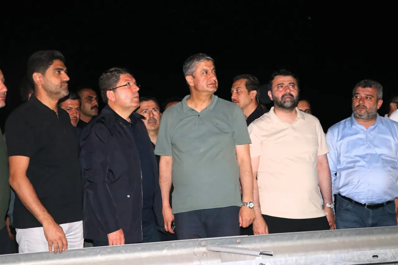 Orman Yanginlarina Sorusturma 21 Supheli Tutuklandi 3237133 202507270740 1