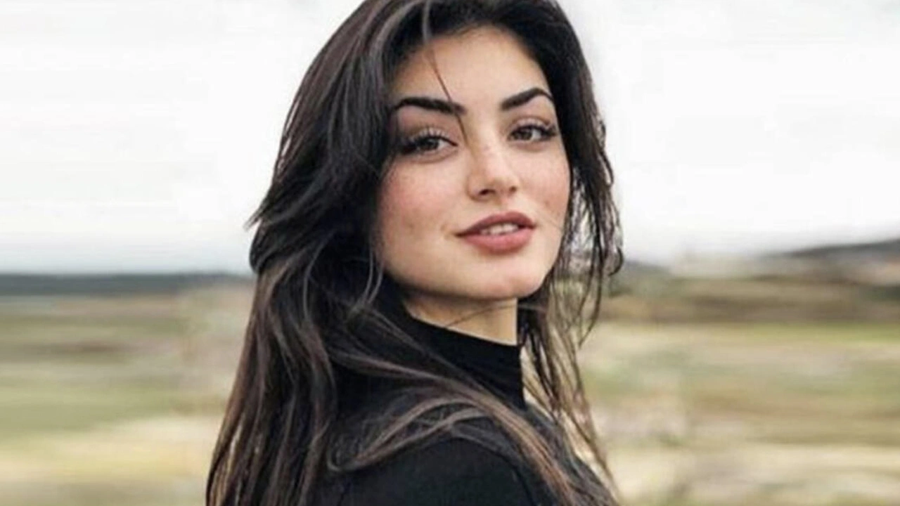 Özge Törer