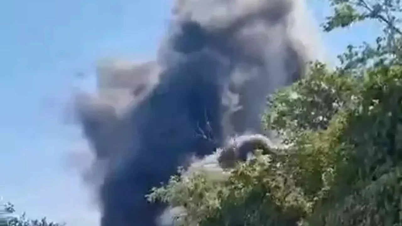 Pendikte Iski Tesisinde Korkutan Yangin Dumandan Goz Gozu Gormedi