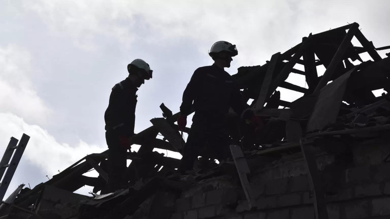 Rusya, Ukrayna'daki Askeri Savunma Tesislerini Hedef Aldı
