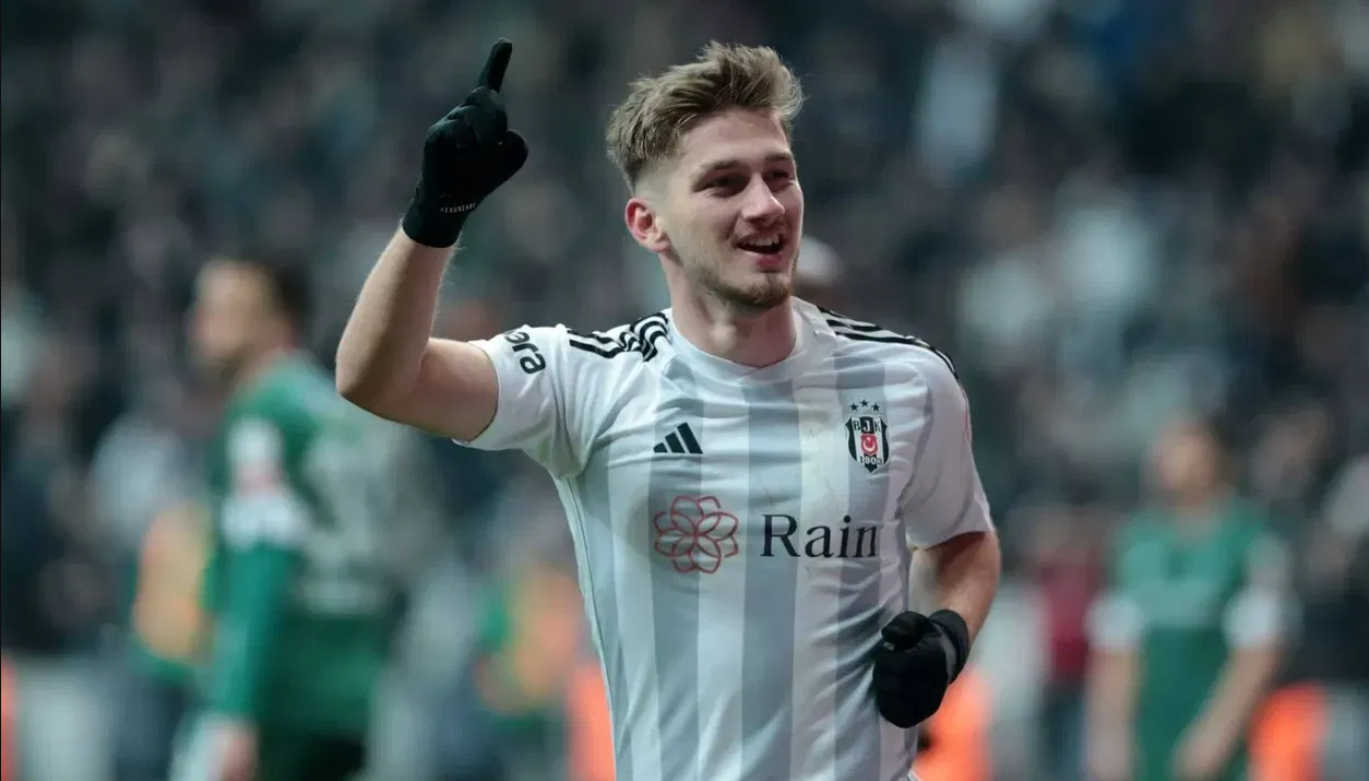 Semih Kılıçsoy Cagliari2