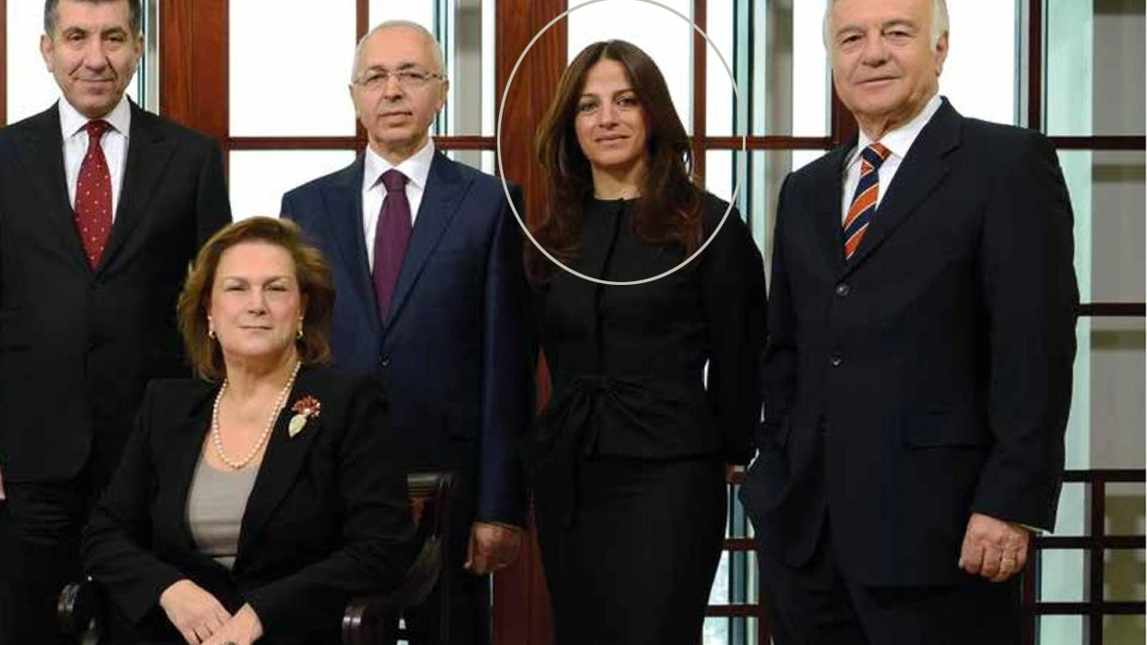 Serra Sabanci Kimdir Zr We Cover