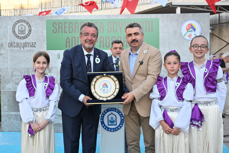 Srebnestisa