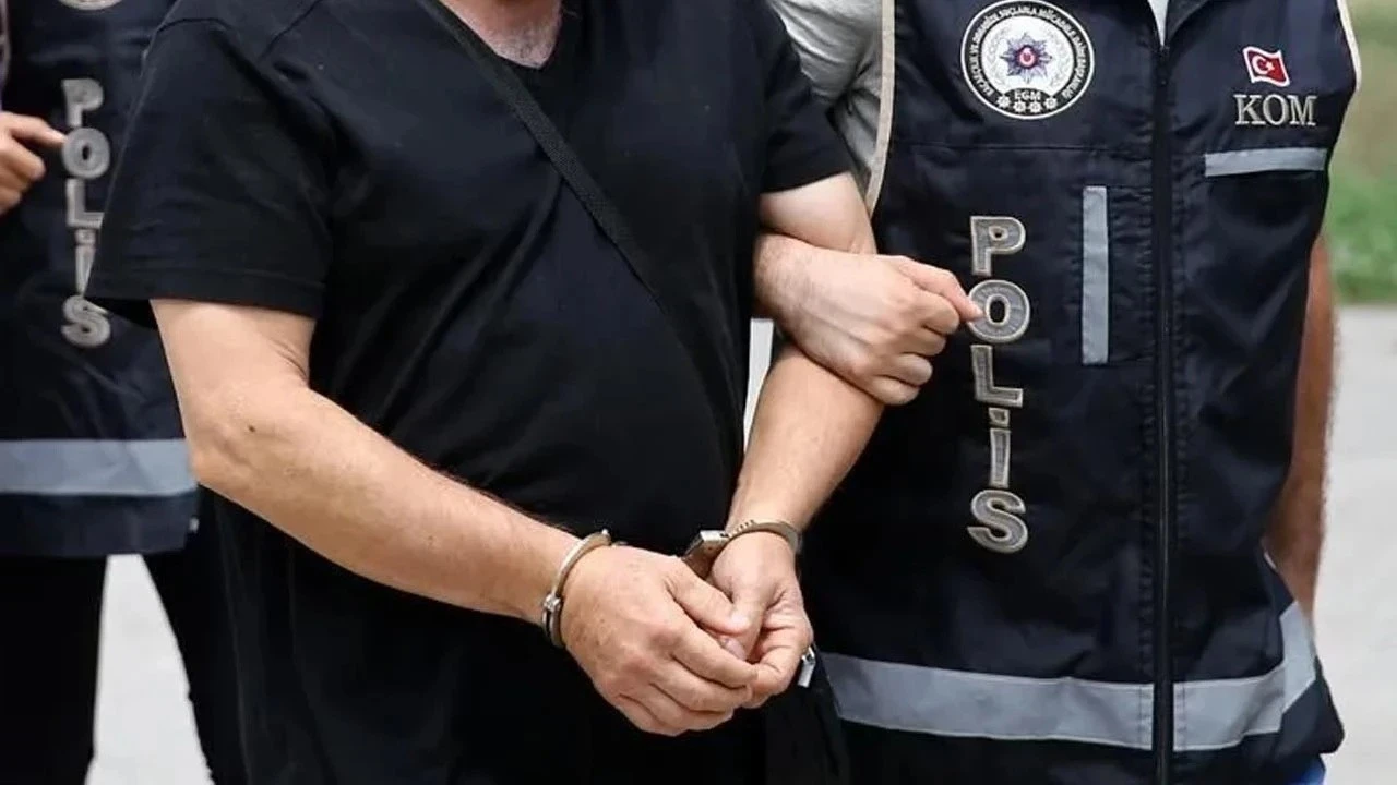 Suc Orgutlerine Nefes Aldirmayan Operasyon 74 Supheli Gozaltinda1