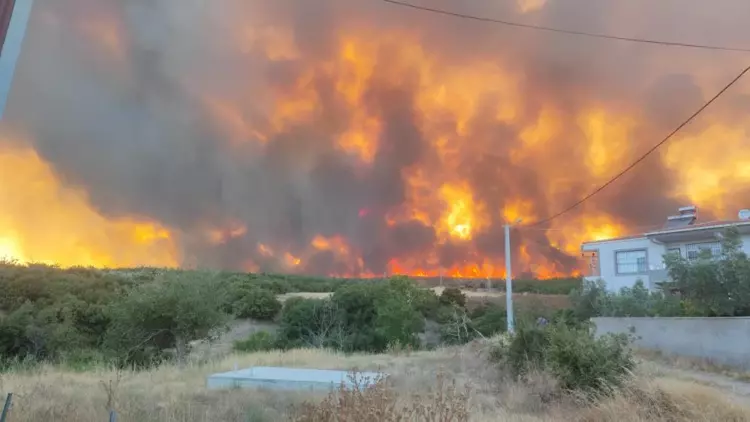 Tekirdag Yangininda Son Durum Alevler Canakkaleye Sicradi2