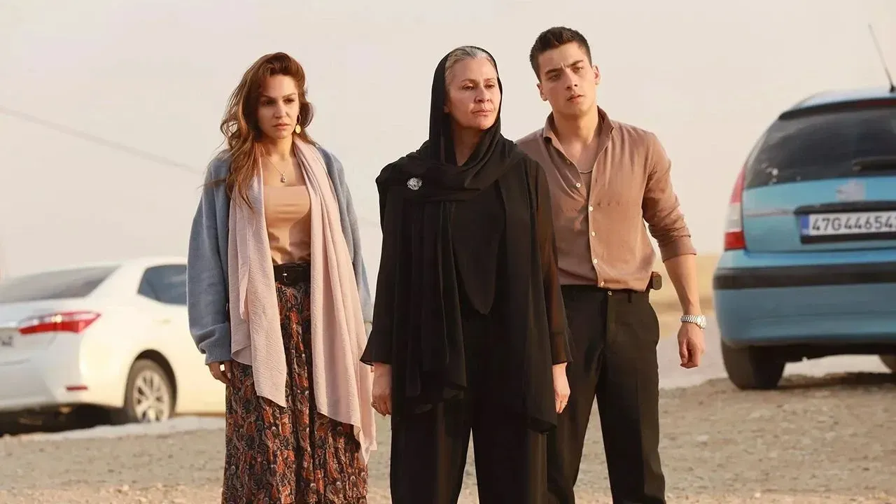 Uzak Şehi̇r Di̇zi̇si̇ni̇n Konusu