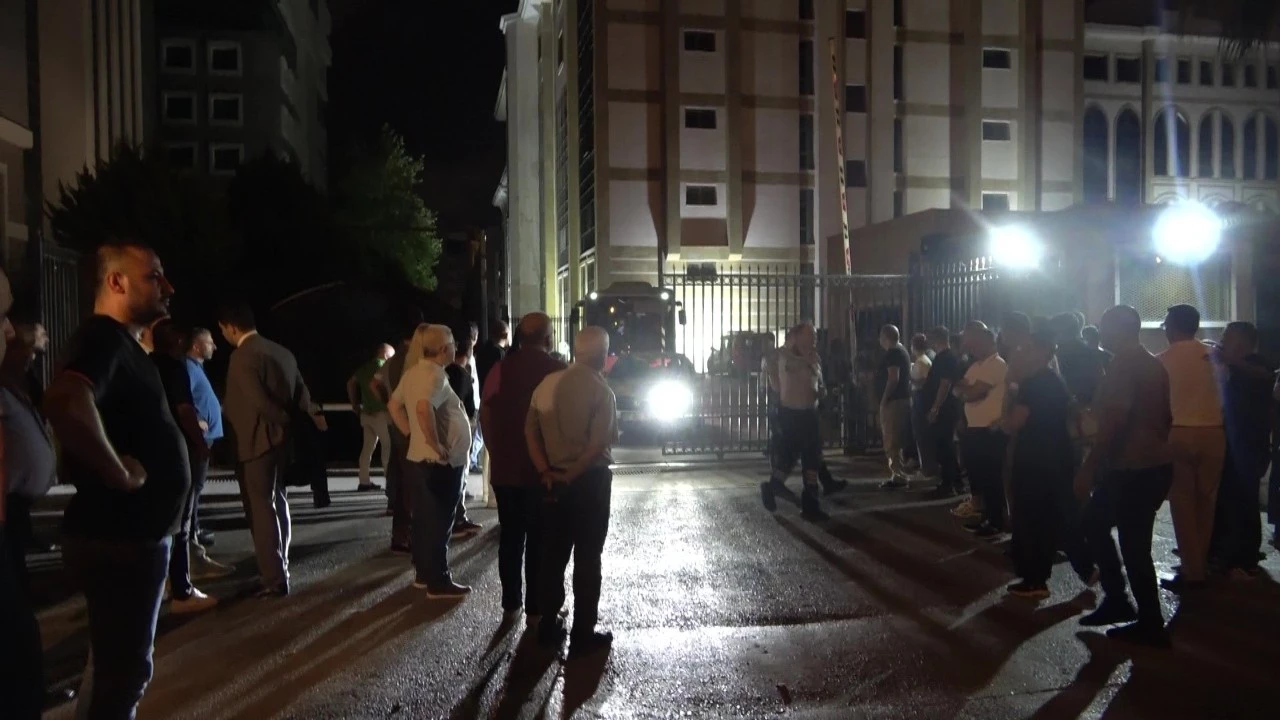 Antalya Belediyesi’ni Sarsan Rüşvet Operasyonu 8 Tutuklama1