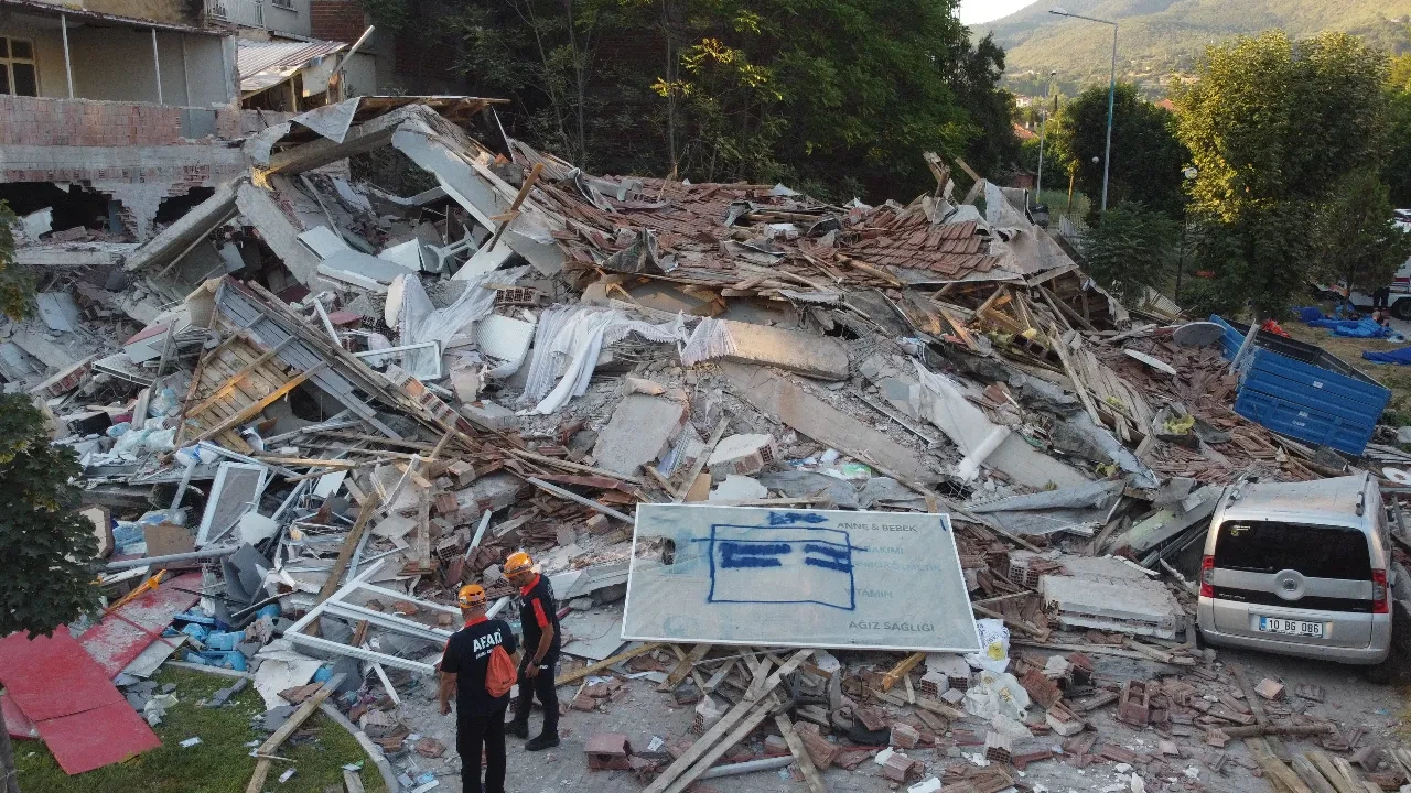 Balikesi̇r Deprem-1