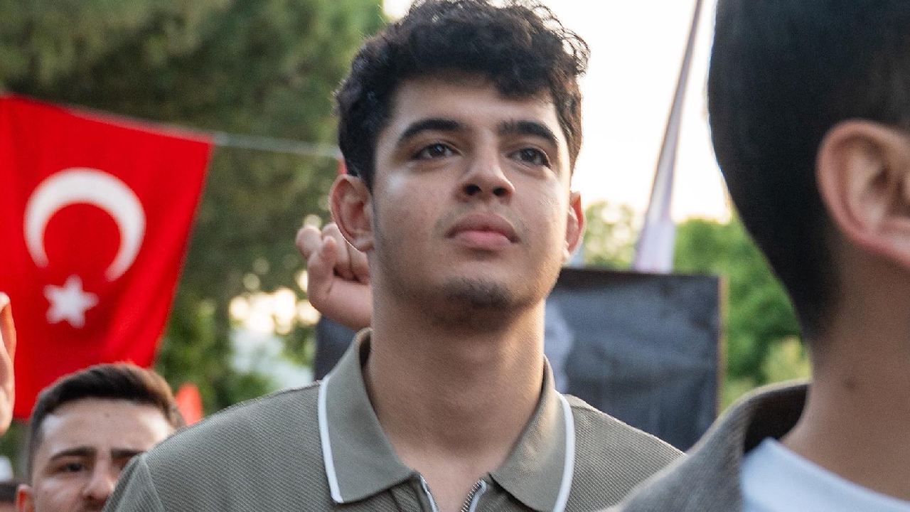 Berkay Gezgin Kimdir