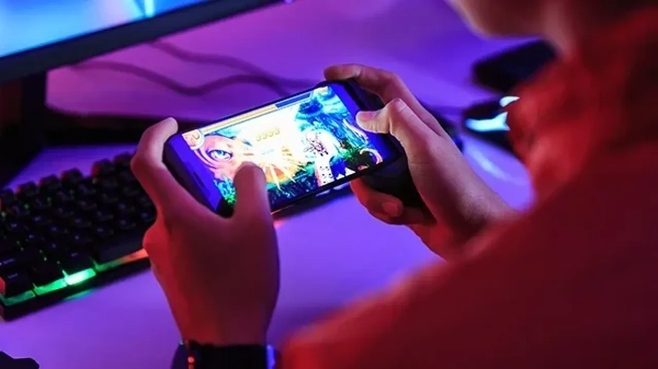 Bir Oyun Oynadi Hayati Kabusa Dondu Polis Baskiniyla Hayatlarinin Sokunu Yasadilar 3243793 202508241022 4