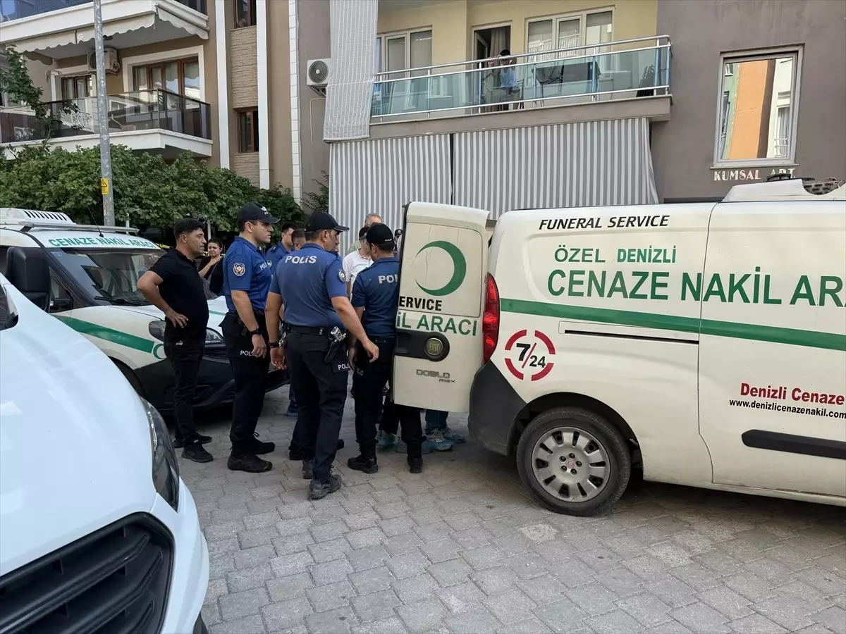 Denizli'de Karısı Ve 2 Çocuğunu Öldüren Polis Memuru Intihar Etti1