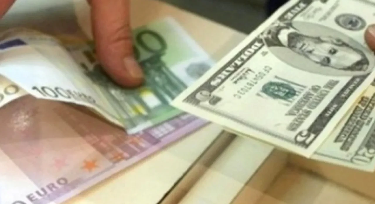 Doviz Kurlarinda Hareketlilik Iste 1 Agustos 2025 Dolar Euro Ve Sterlin Fiyati 3238414 202508010749 3