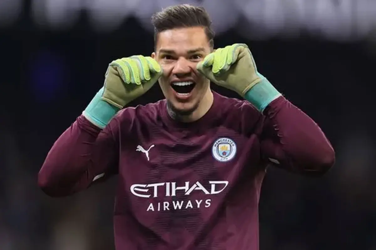 Ederson Dan Galatasaray Taraftarini 18930319 1451 Amp