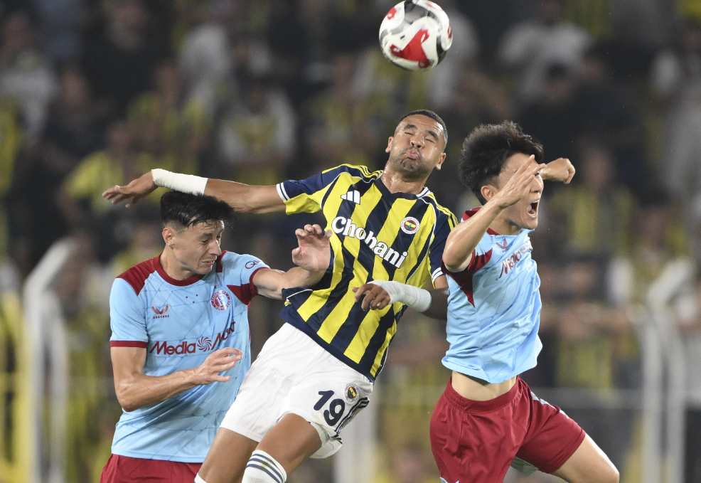 En Nesyri Fenerbahce Feyenoord 8