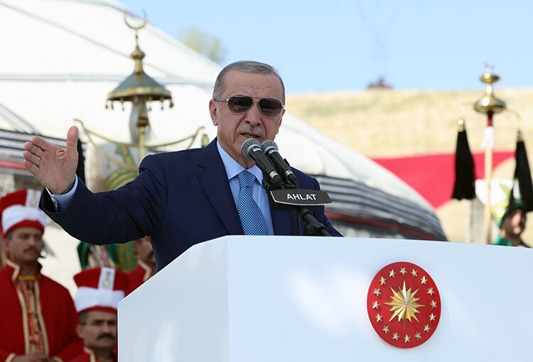 Erdoğan Ahlat