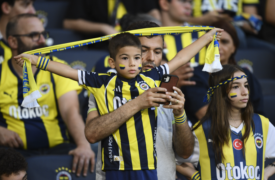 Fenerbahce Feyenoord 2