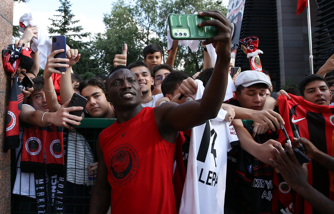 Genclerbirligi Antrenman Imza