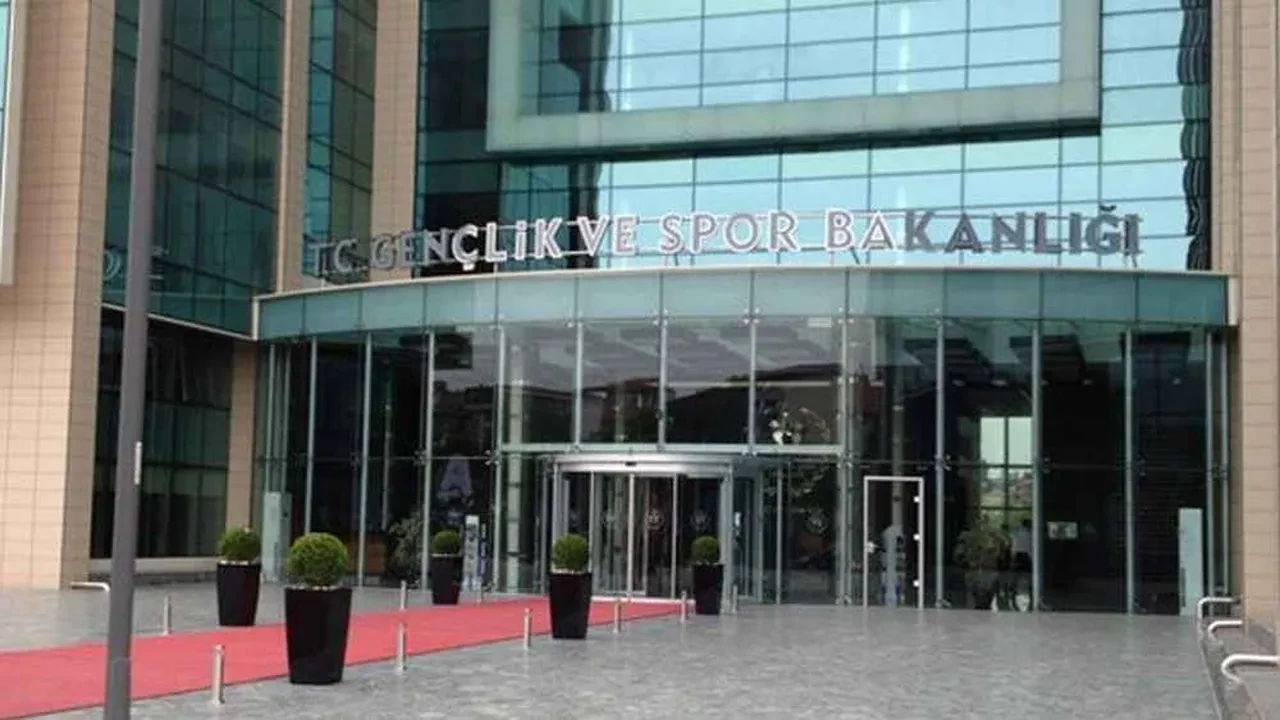 Genclik Ve Spor Bakanligina 4 Bin 400 Personel Alinacak Iste Basvuru Tarihleri 3240276 202508090649 2