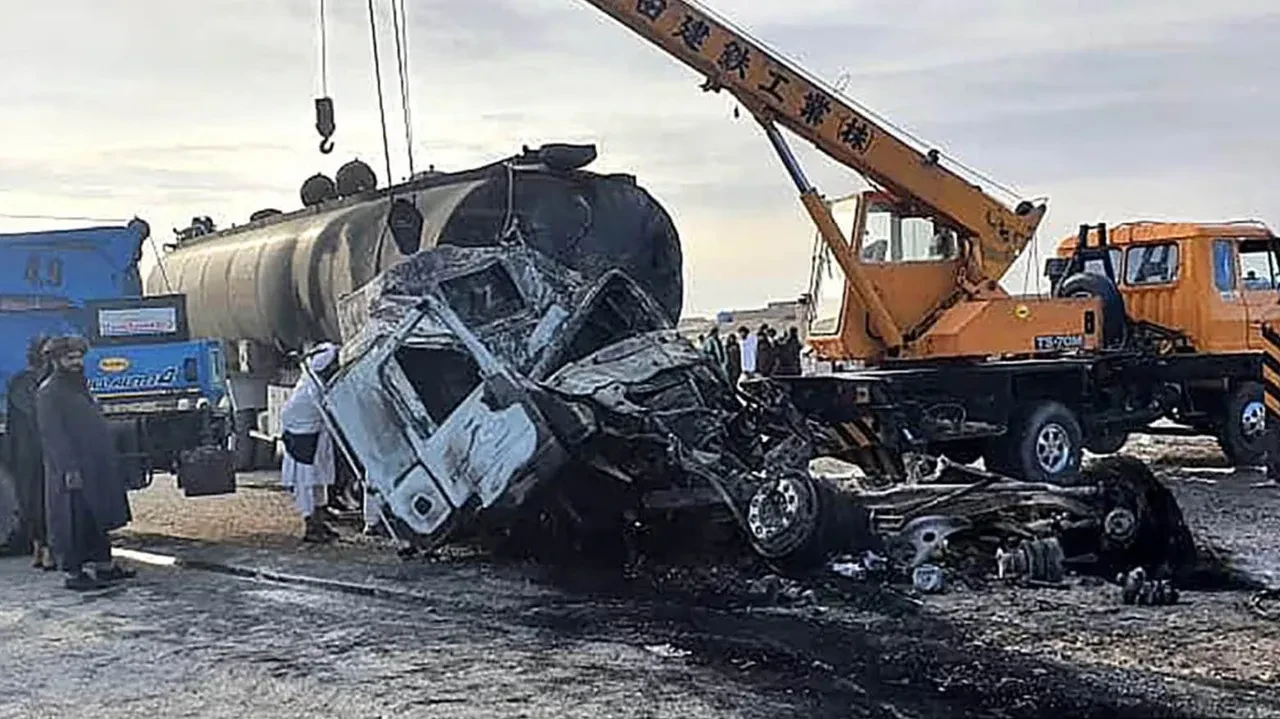 Göçmen Otobüsü Alev Aldı 70’Den Fazla Kayıp2