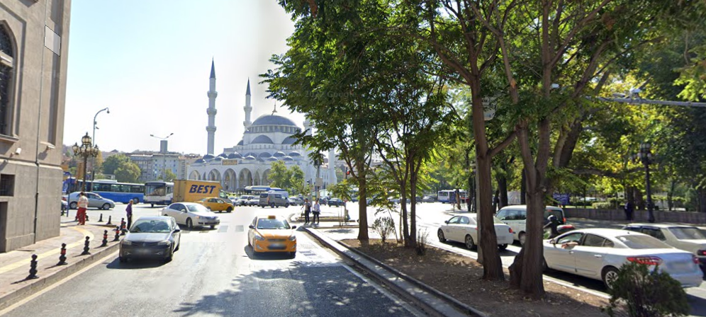 Hergelen Meydanı-1