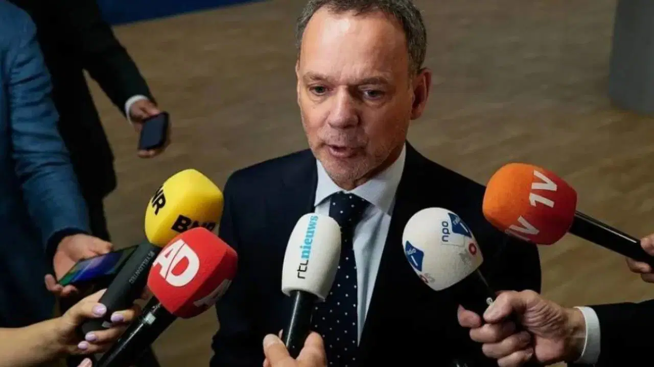 İsrail Krizi Hollanda’yı Sarstı 9 Bakan Görevden Ayrıldı3