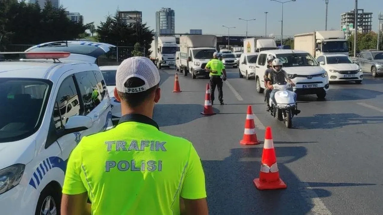 Istanbulda Trafige Cikacaklar Dikkat Bu Yollar Bugun Kapali 3243757 202508240421 1
