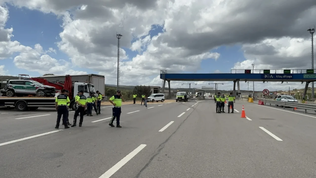 Jandarmaya Çarpan Tir Şoförü Gözaltında Detaylar Açıklandı