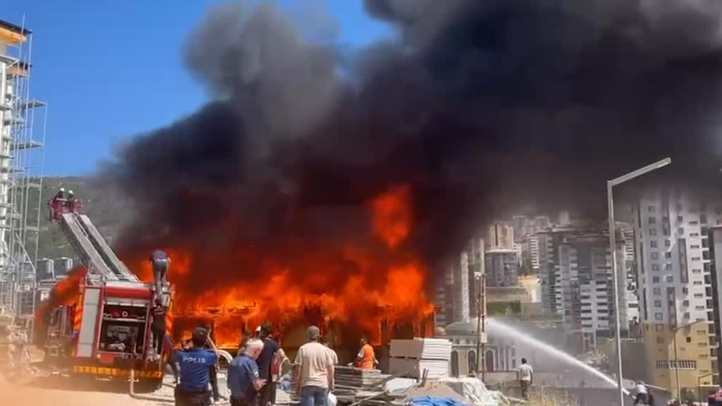 Kahramanmaraş’ta Lojman Yangını! Son Durum Ne2
