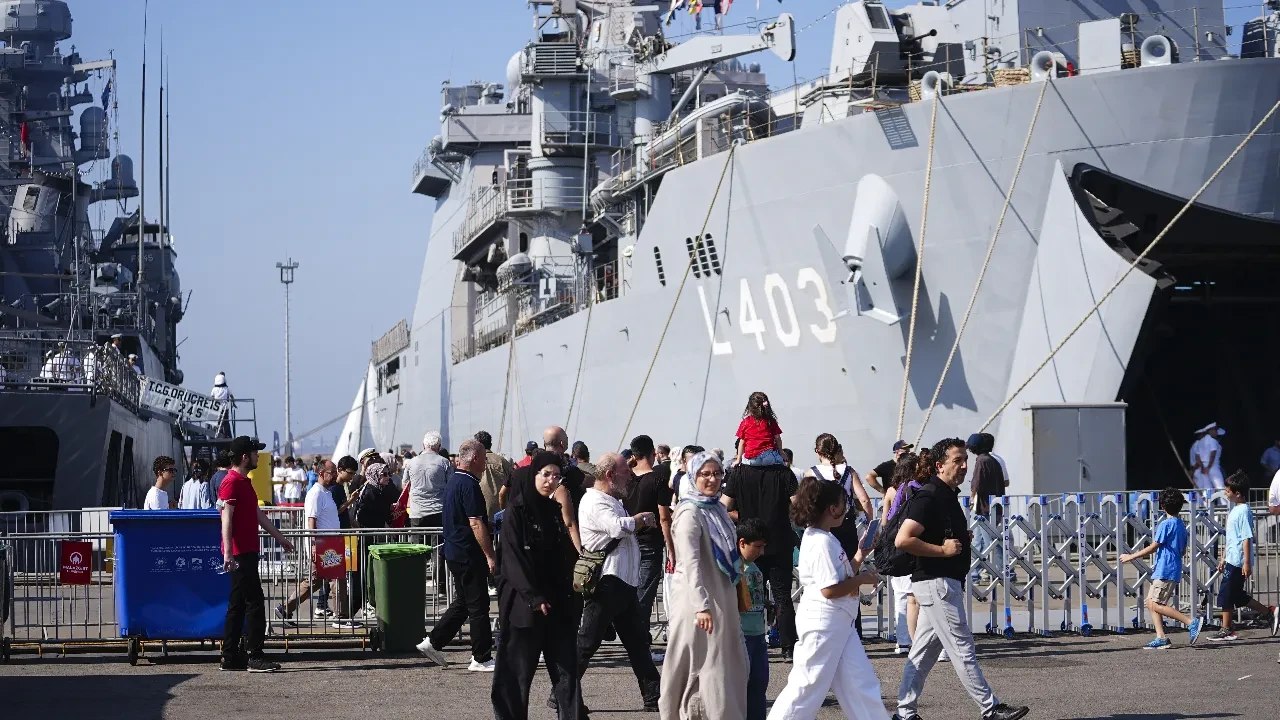 Mavi Vatanda 30 Agustos Coskusu Akin Akin Gidiyorlar 3245204