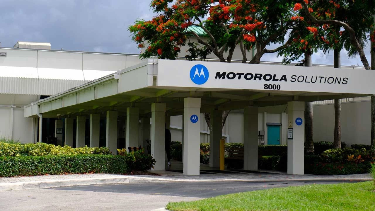 Motorola 3