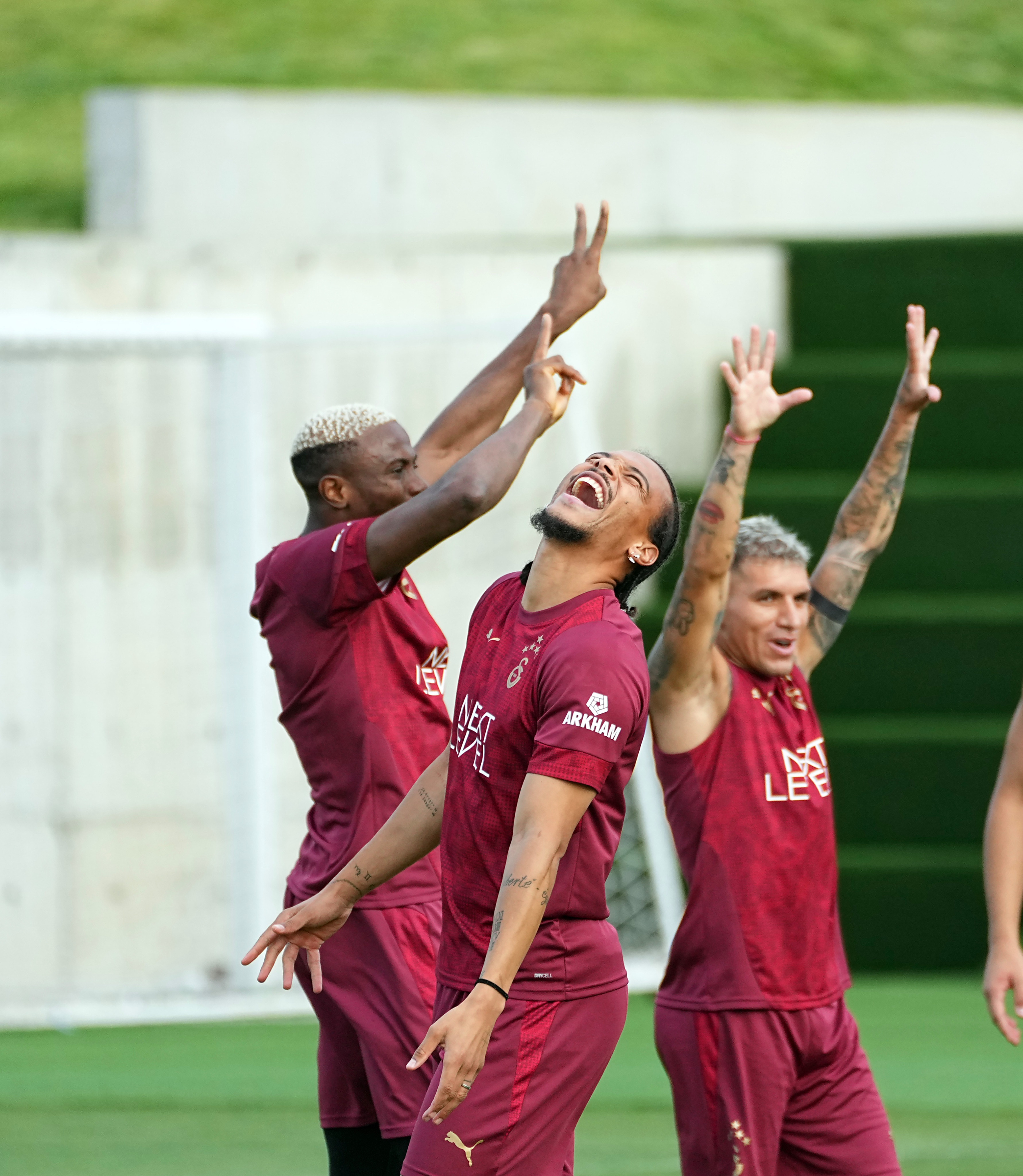 Osimhen Galatasaray Ilk Idman