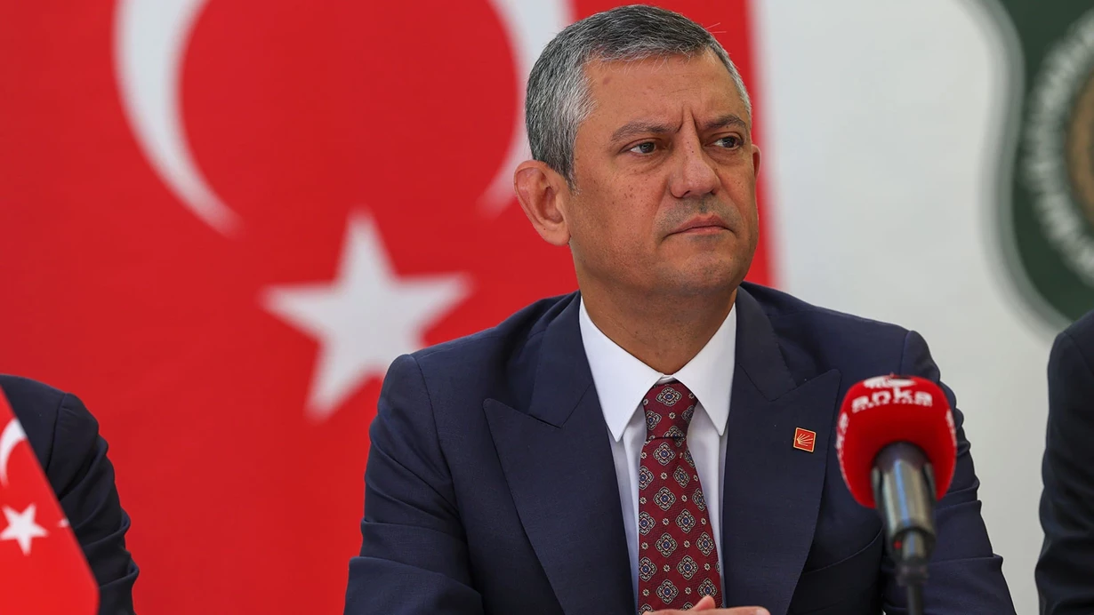 Özgür Özel-19
